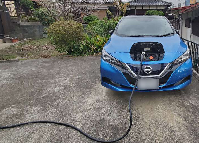 福岡県北九州市 F様邸の【充電する姿】V2H充放電システム_ニチコン：VCG-666CN7